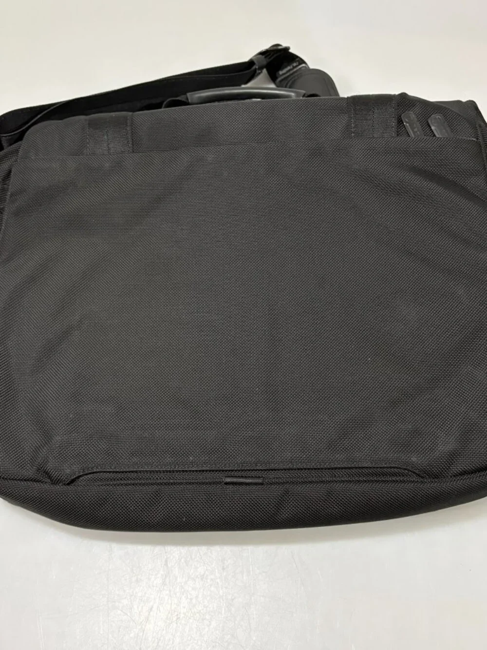 T Tech Tumi Black Nylon Crossbody Legacy Briefcase Messenger Bag 5607D